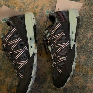 NWT Merrell Choprock Hiking Shoe size 9 (water-friendly)